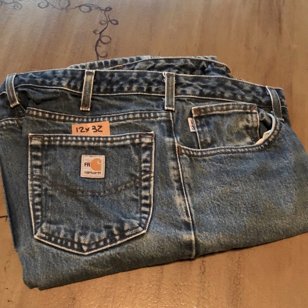 Women’s Carhartt jeans relaxed fit straight leg 12 X 32